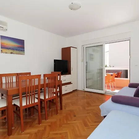 Apartment Cavar